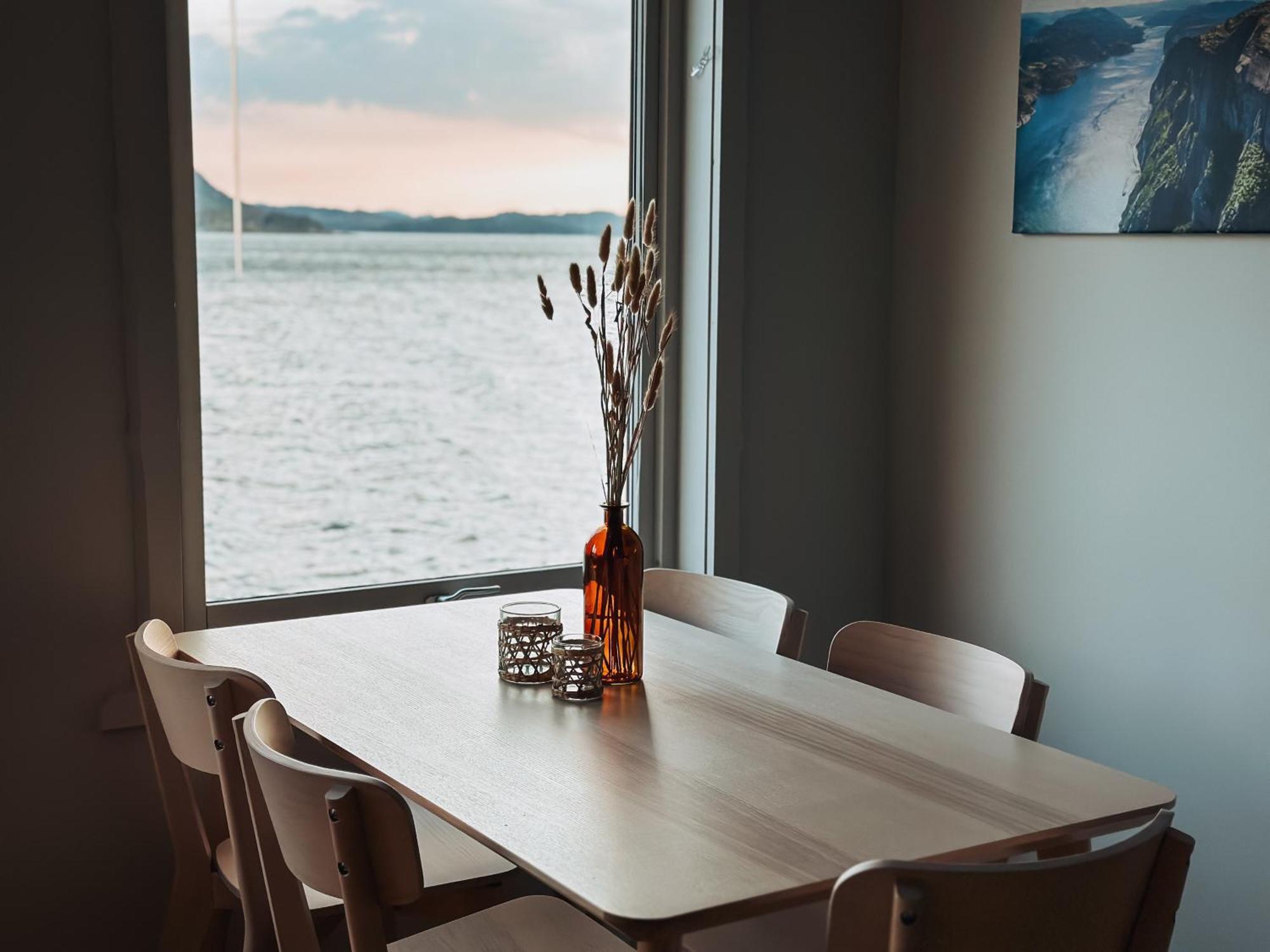 Jørpeland Preikestolen Panorama - Seaside Apartments מראה חיצוני תמונה